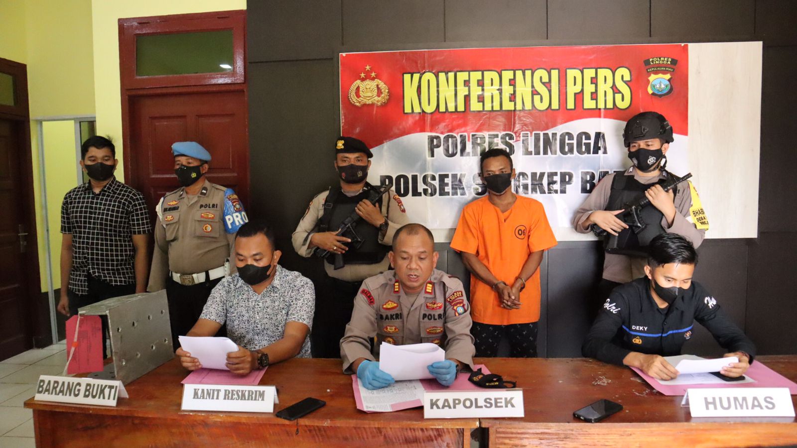 prescon polsek singkep barat