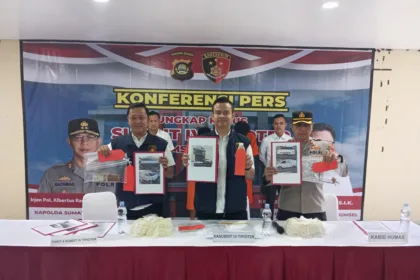 Polisi Gagalkan Penyelundupan 37 Ribu Benih Lobster Dari Lampung Ke Luar Negeri 57