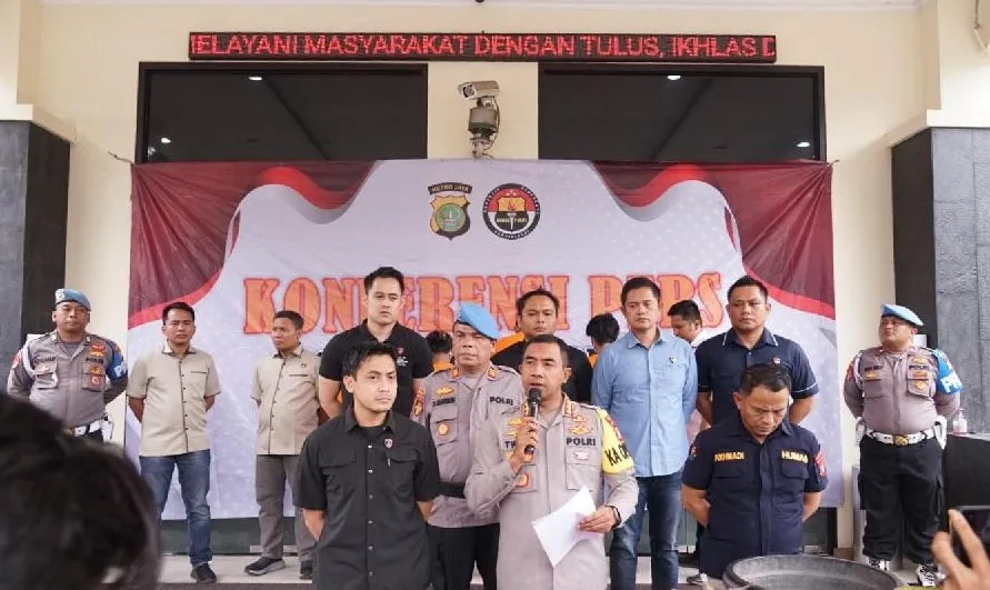 Rumah Produksi Gas Portable Oplosan Cuan Ratusan Juta Terbongkar 4 Pelaku Diringkus 07 (1)