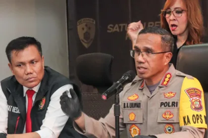 Heboh Video Petugas Ppsu Dikejar Remaja Bersajam Ini Faktanya 38