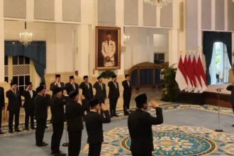 Kutipan berita lingga (75)