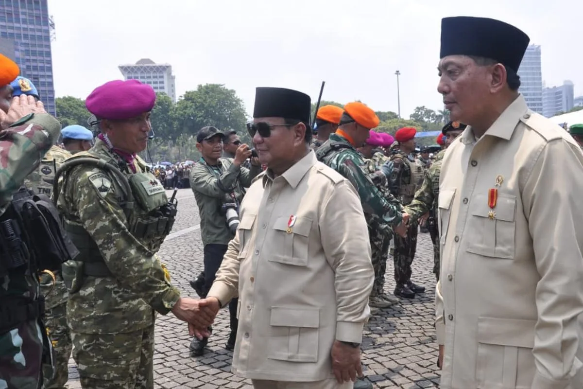 Defile Jalasena Guncang Monas: Aksi Gagah Prajurit TNI AL Pukau Presiden Prabowo di HUT ke-80 TNI