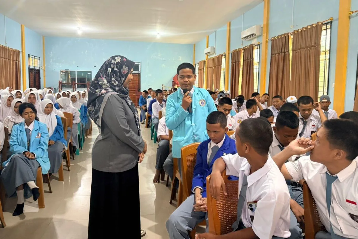 Cara Bawaslu Lingga Tanamkan Integritas Pemilu Lewat Program “Go To School”