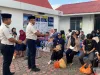 Kepala Rutan Kelas IIB Tanjungbalai Karimun, Yoga Hadhi Wijaya, memantau langsung jalannya kegiatan Buka Puasa Bersama antara warga binaan dan keluarga, Kamis (26/02/2026) | Foto: KUTIPAN/Humas Rutan Karimun